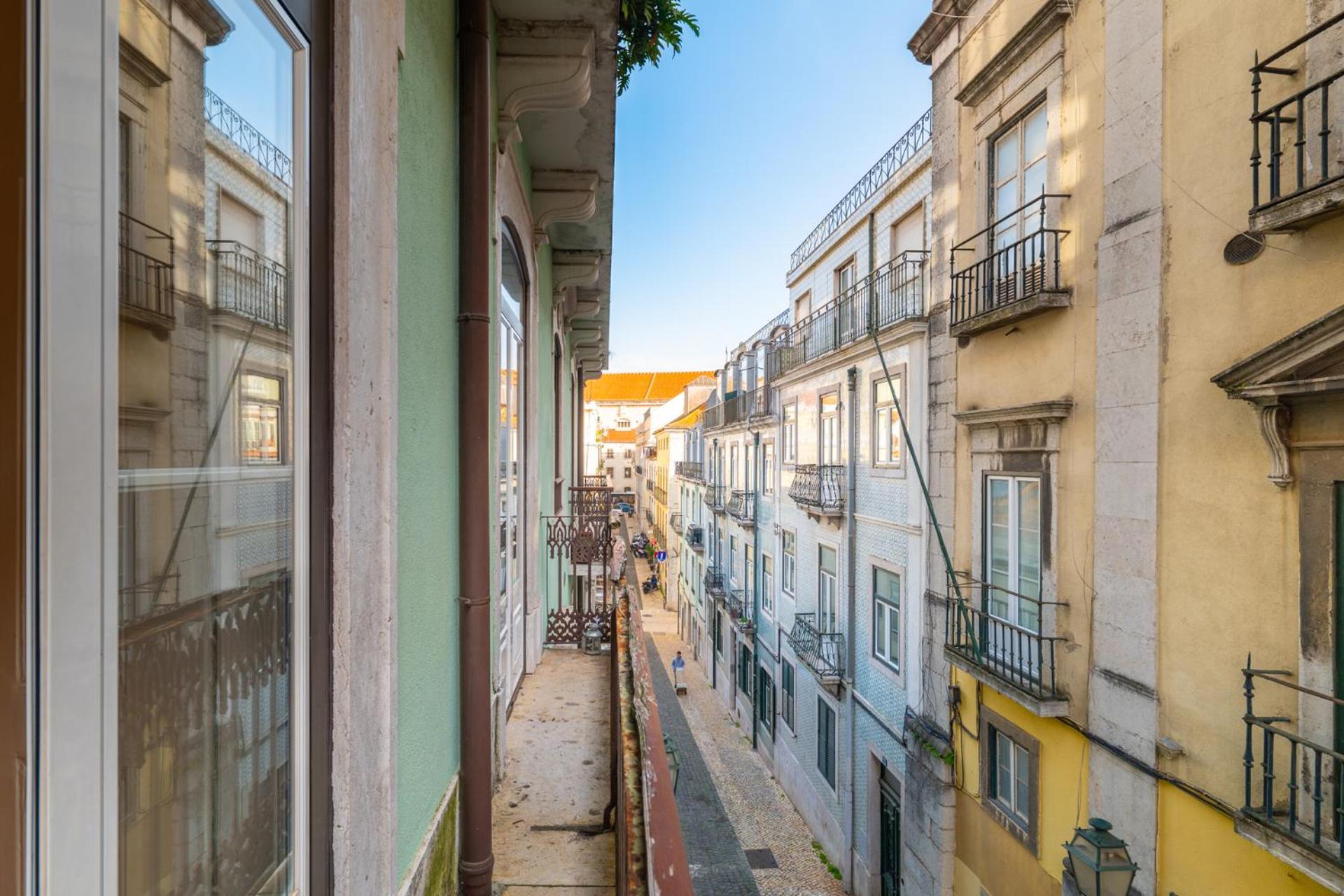 Beautiful apartment in Bairro Alto - Quite Lisbona Esterno foto