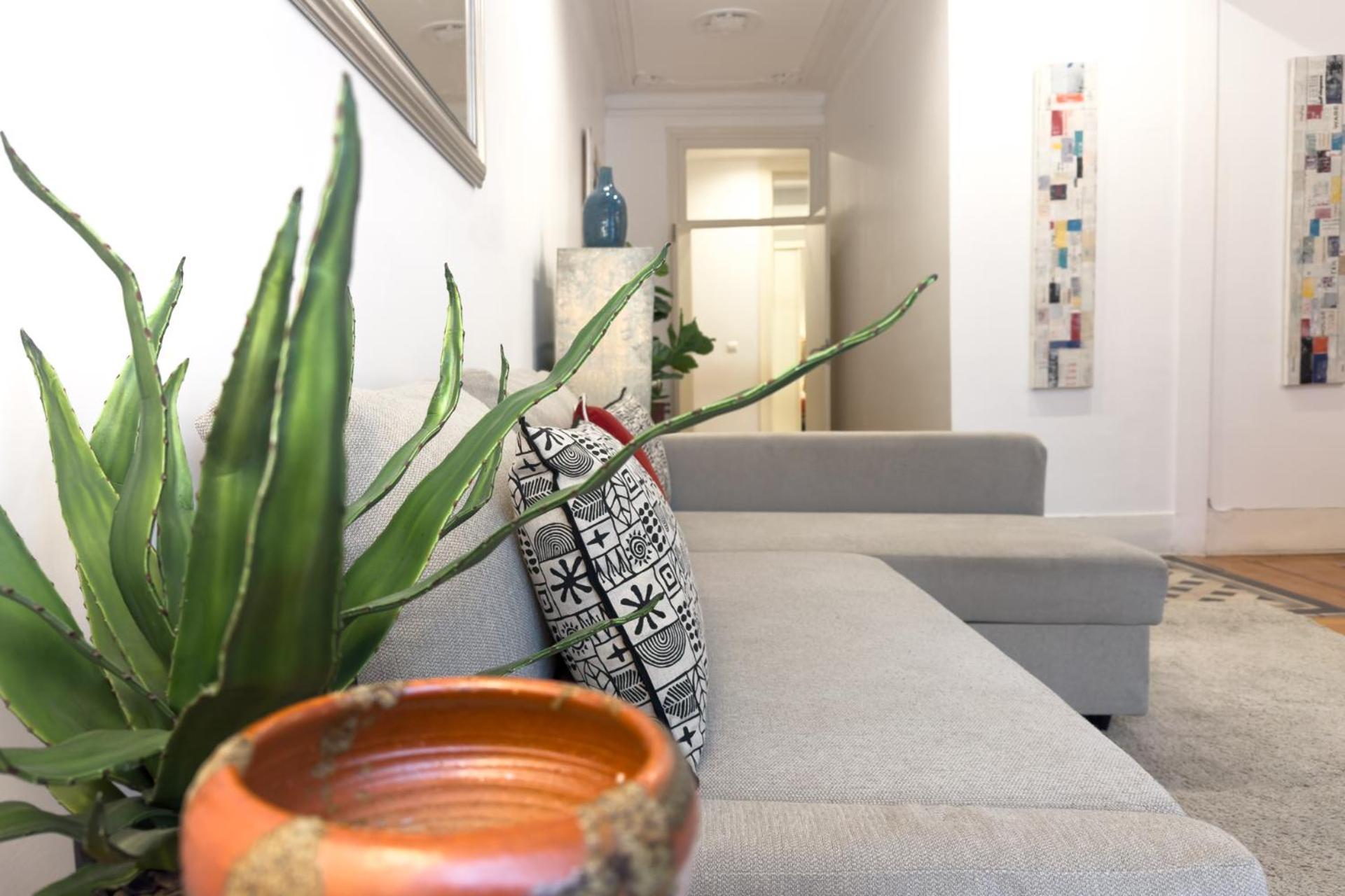 Beautiful apartment in Bairro Alto - Quite Lisbona Esterno foto